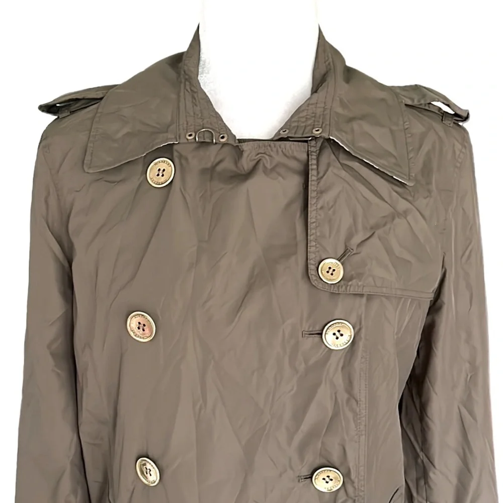 Burberry Peasdale Brown Tan Nylon Double Breasted Gold Button Trench Jacket - 8